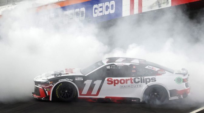 Featured Image for Denny Hamlin snags lead late, wins Busch Light Clash at Coliseum
